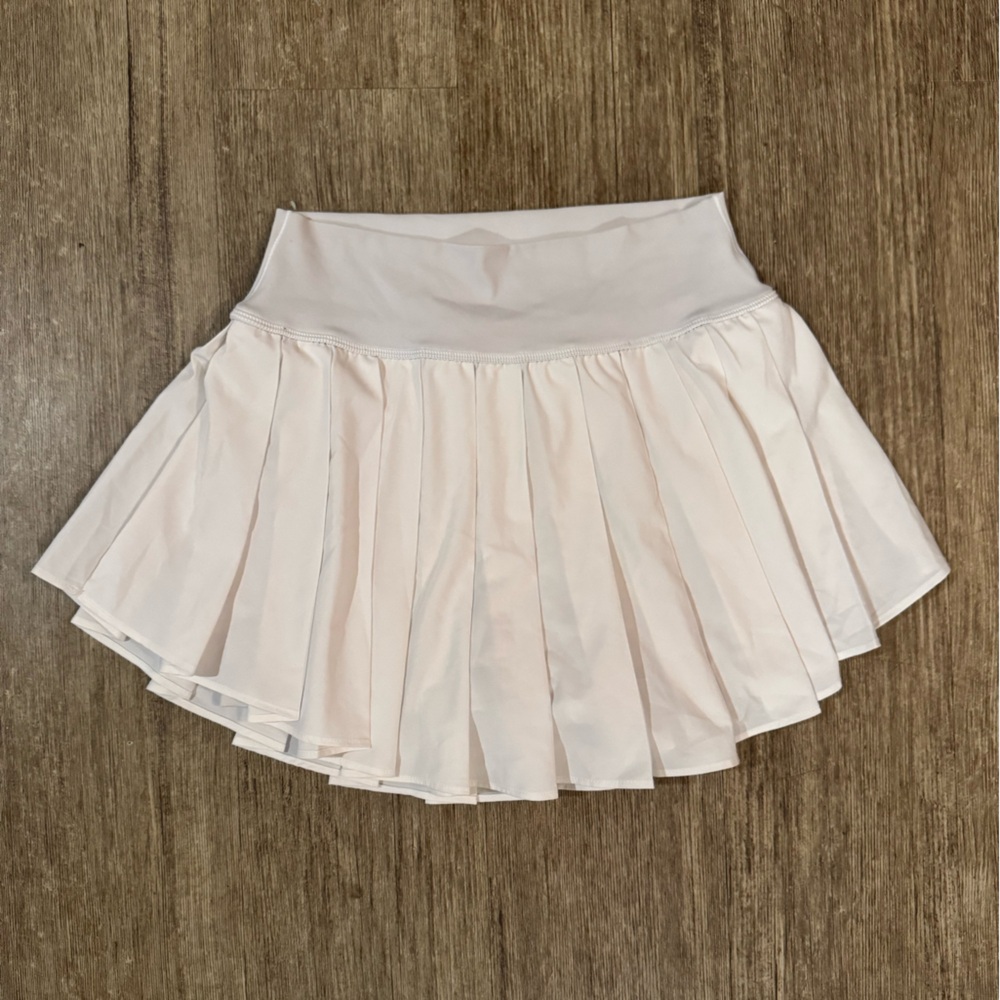 OFFLINE Aerie White Tennis Mini Skirt - Picture 2 of 3
